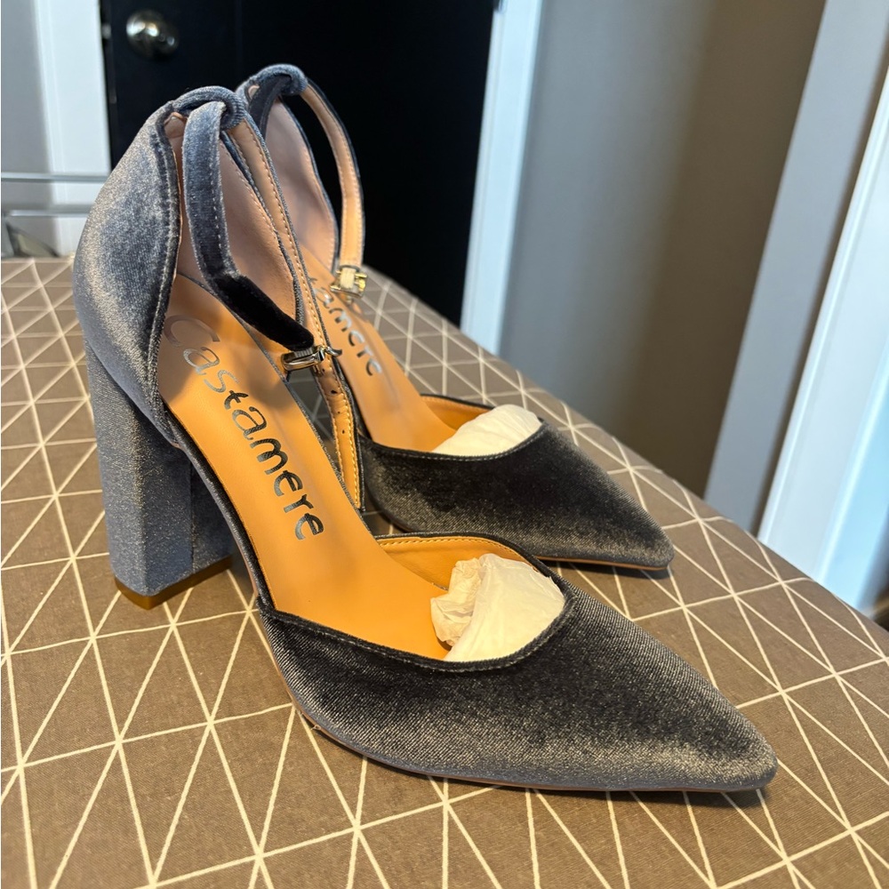 Women's Velvet Block Heel Shoes - Gray